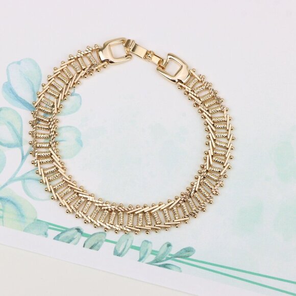 "Elegant Rose Gold Plated Bracelet with Textured Ladder Design, XPBL0858 - Picture 3 of 12